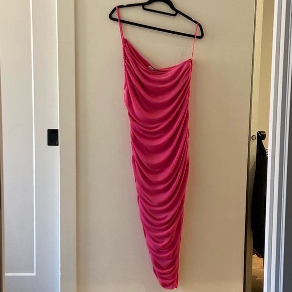 Fashion Nova Dress - Picture 4 of 9